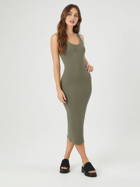 שמלת מידי סרוגה בצלעות בגזרת Bodycon